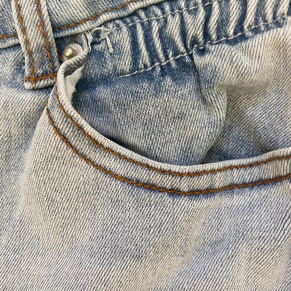 Vanilla Star Mom Lean Jeans - Picture 8 of 10